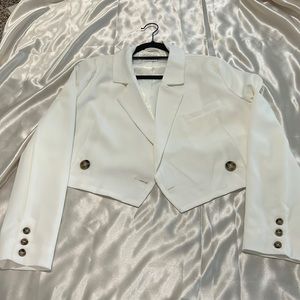 White cropped blazer